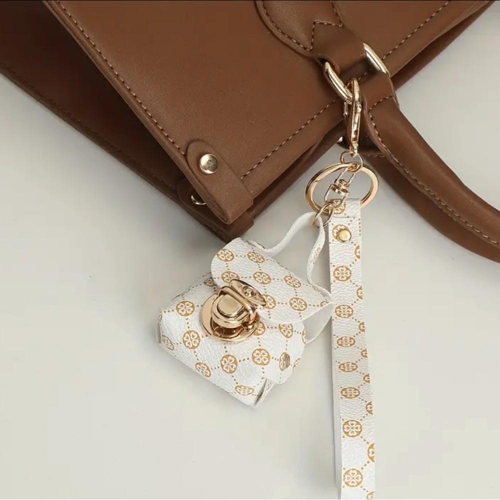 White and Gold AirPod Case